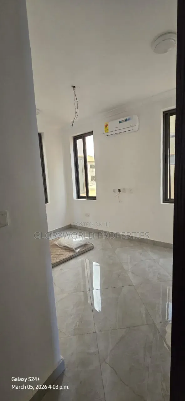 2bdrm Apartment in Baatsona Total for sale