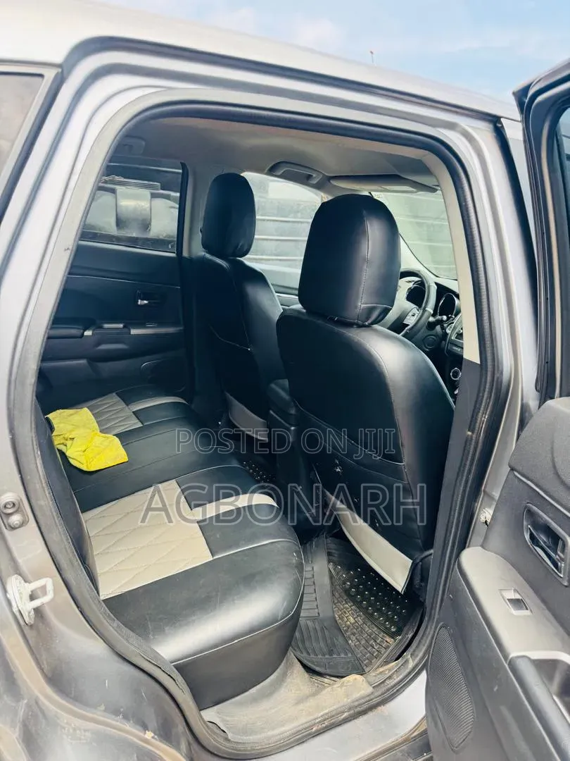Mitsubishi Outlander Sport SE 2.0 2019 Gray