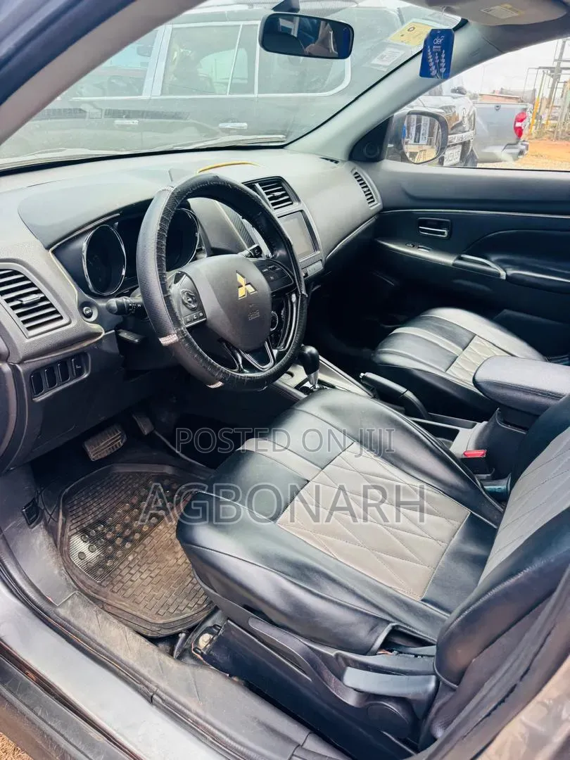 Mitsubishi Outlander Sport SE 2.0 2019 Gray