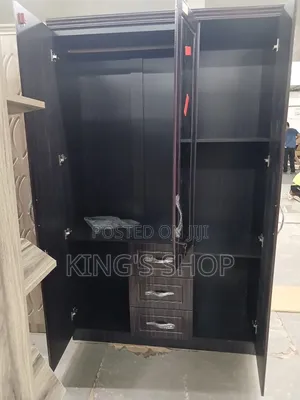 Spacious 3Doors Wardrobe