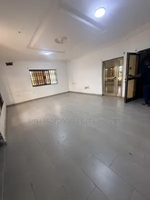 9bdrm House in Hfc Estate Area, Spintex for rent