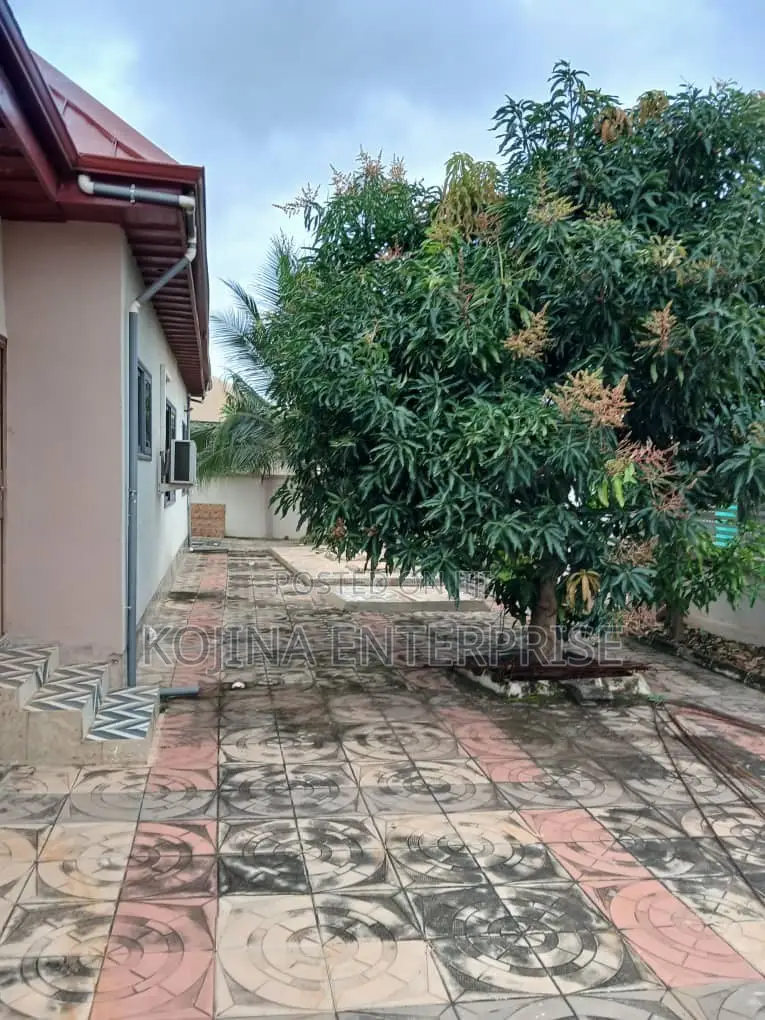 4bdrm House in Ejisu for sale