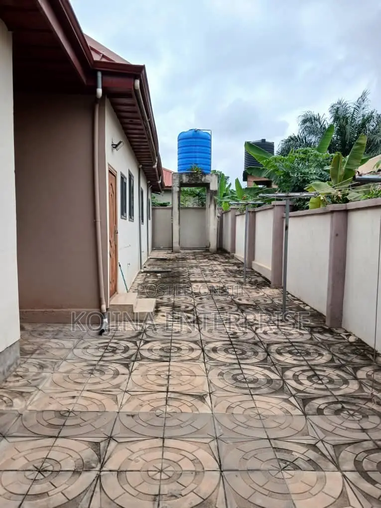 4bdrm House in Ejisu for sale