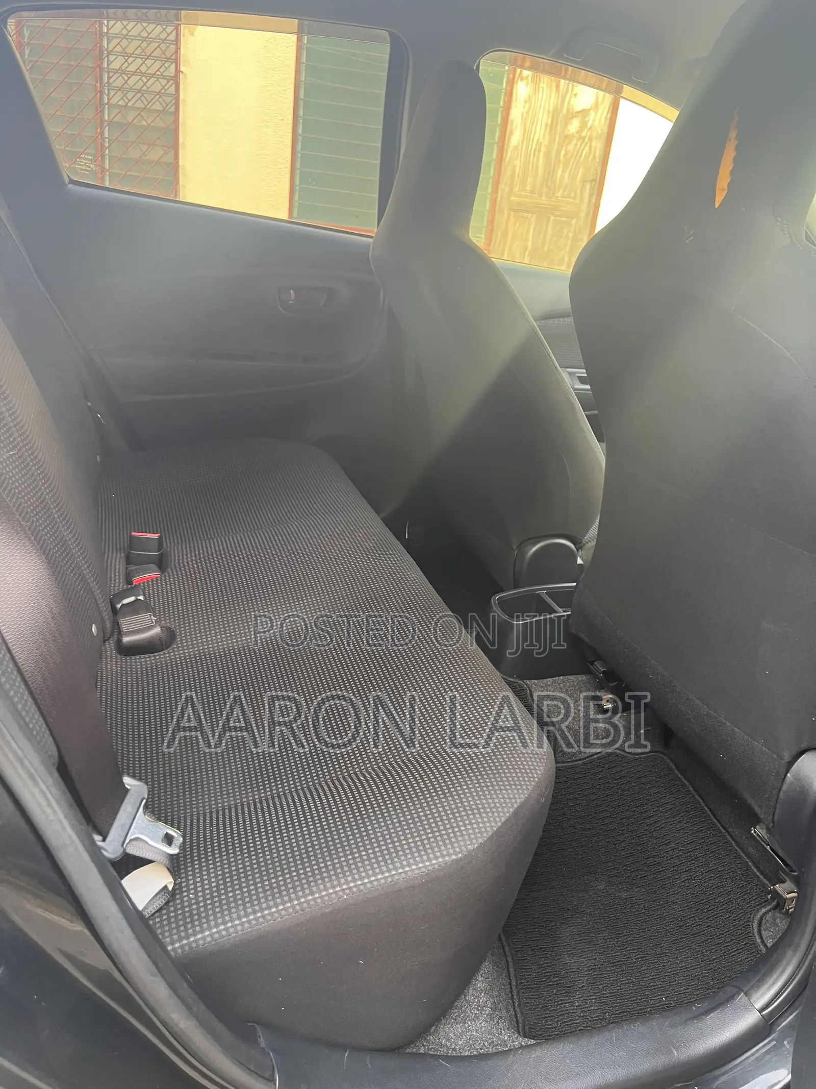 Toyota Vitz 1.3 FWD 3dr 2016 Black