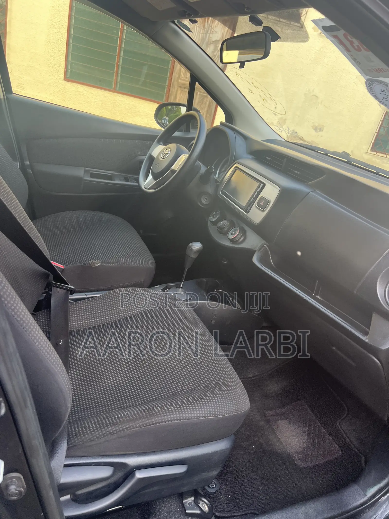 Toyota Vitz 1.3 FWD 3dr 2016 Black