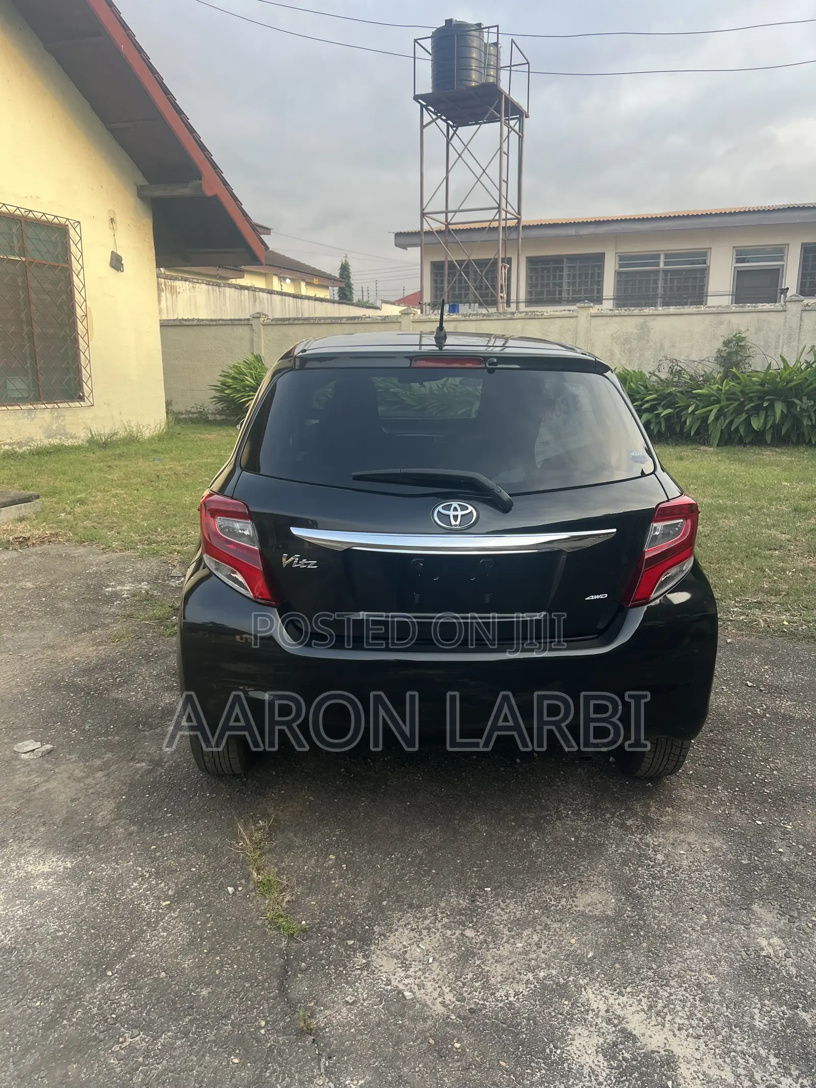 Toyota Vitz 1.3 FWD 3dr 2016 Black