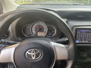 Toyota Vitz 1.3 FWD 3dr 2016 Black