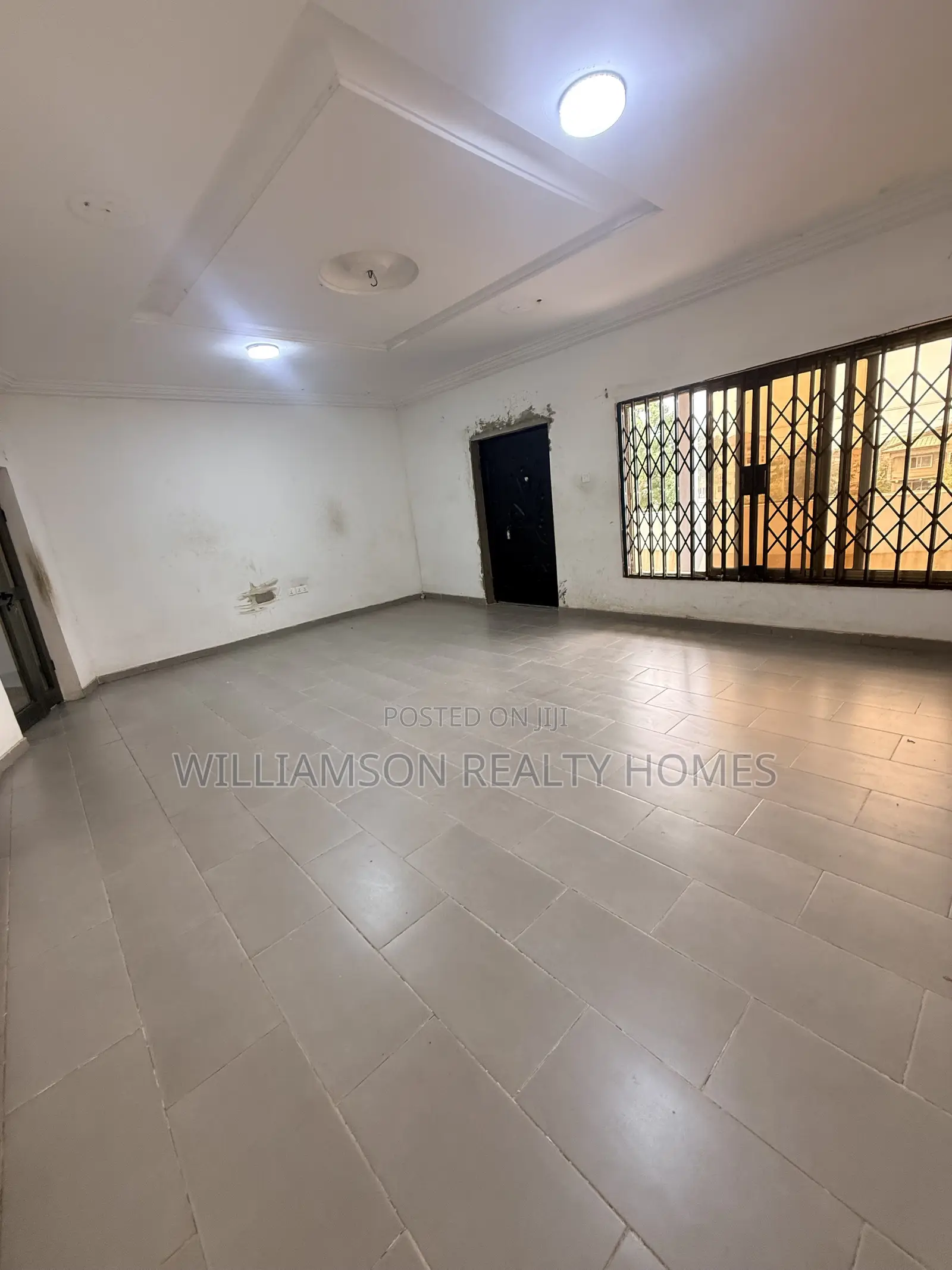 9bdrm House in Hfc Estate Area, Spintex for rent