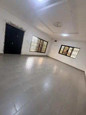9bdrm House in Hfc Estate Area, Spintex for rent