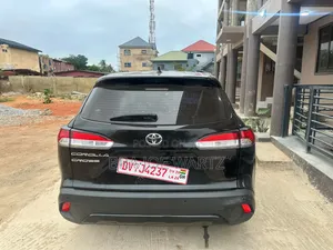 Toyota Corolla Cross 2.0 Petrol AWD 2022 Black