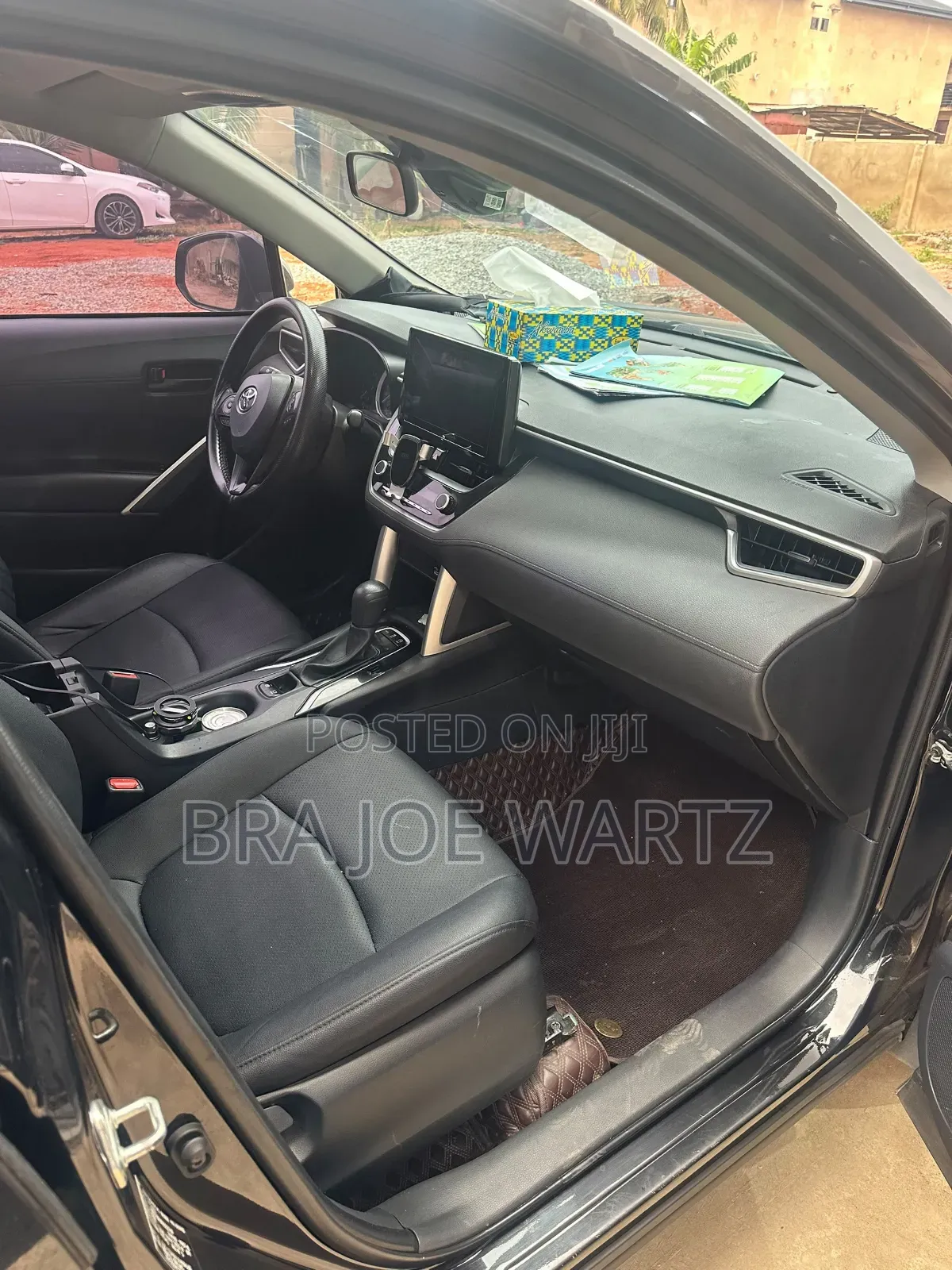 Toyota Corolla Cross 2.0 Petrol AWD 2022 Black