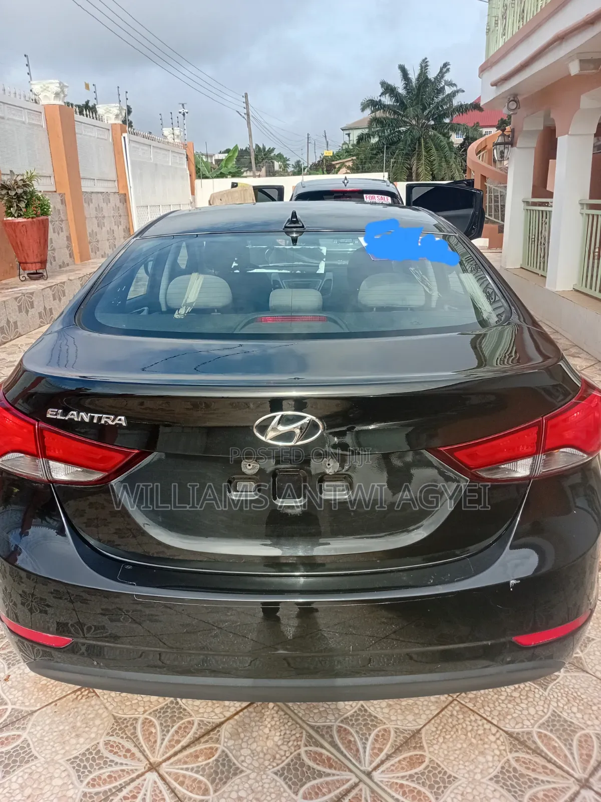 Hyundai Elantra Limited Sedan FWD (1.8L 4cyl 6A) 2016 Black