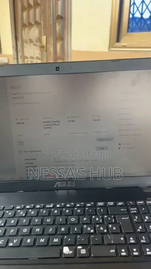 Laptop Asus P50IJ 4GB Intel Core i3 HDD 512GB