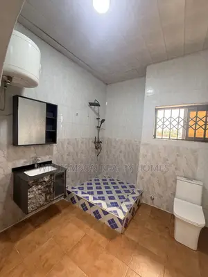 9bdrm House in Hfc Estate Area, Spintex for rent
