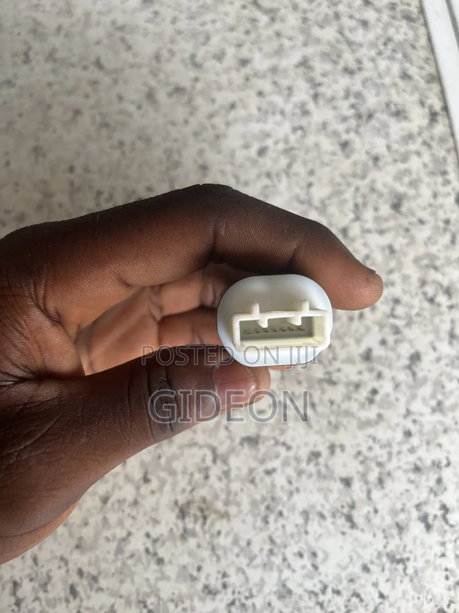 Toyota Highlander, Land Cruiser and RAV 4 2018/ 2025 Brake Switch