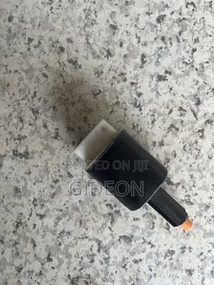 Toyota Highlander, Land Cruiser and RAV 4 2018/ 2025 Brake Switch