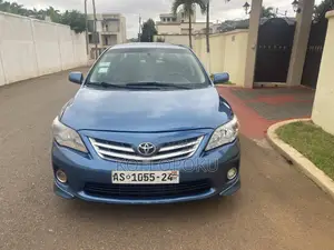 Toyota Corolla 2013 Blue