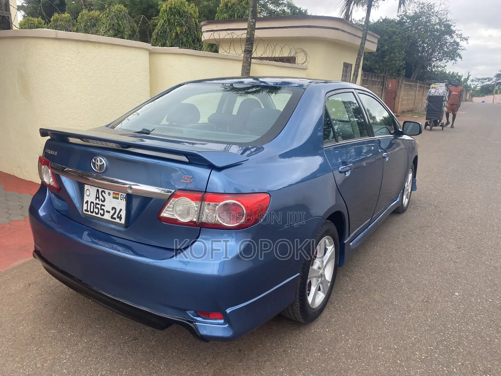 Toyota Corolla 2013 Blue