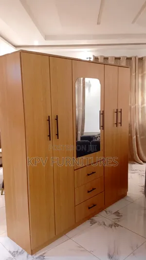 Laminated Board Wardrobe
