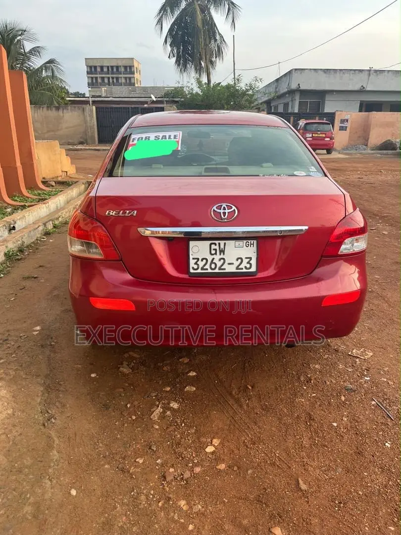 Toyota Belta 2011 Red