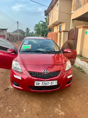 Toyota Belta 2011 Red