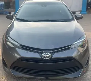 Toyota Corolla LE (1.8L 4cyl 2A) 2018 Gray