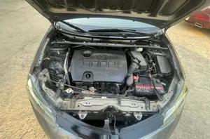 Toyota Corolla LE (1.8L 4cyl 2A) 2018 Gray