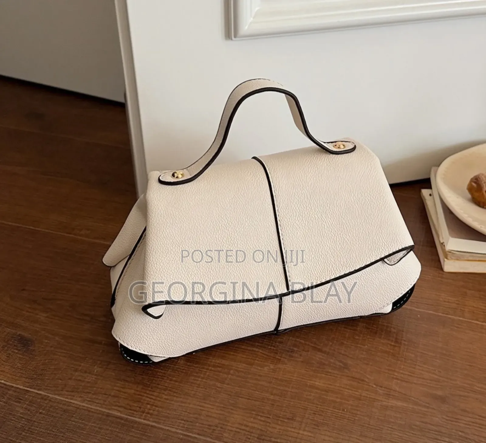 Ladies Classy Bag