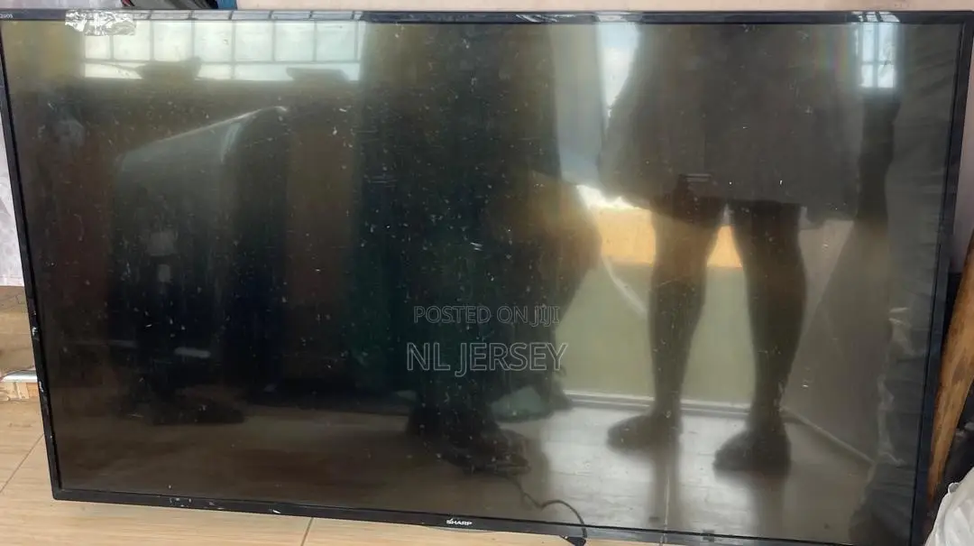 43 Sharp TV