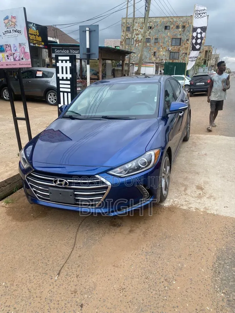 Hyundai Elantra Limited Sedan FWD (2.0L 4cyl 6A) 2017 Blue
