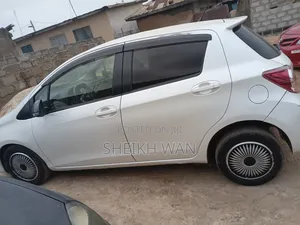 Toyota Quantum 2014 White