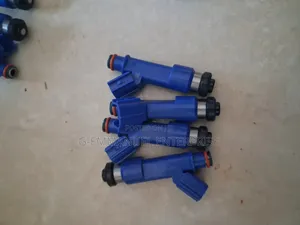 Toyota Corolla 2006-08 Fuel Injectors. Original