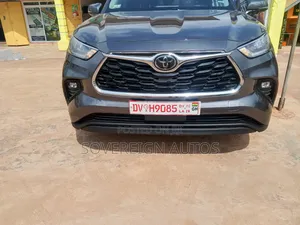 Toyota Highlander 2021 Gray