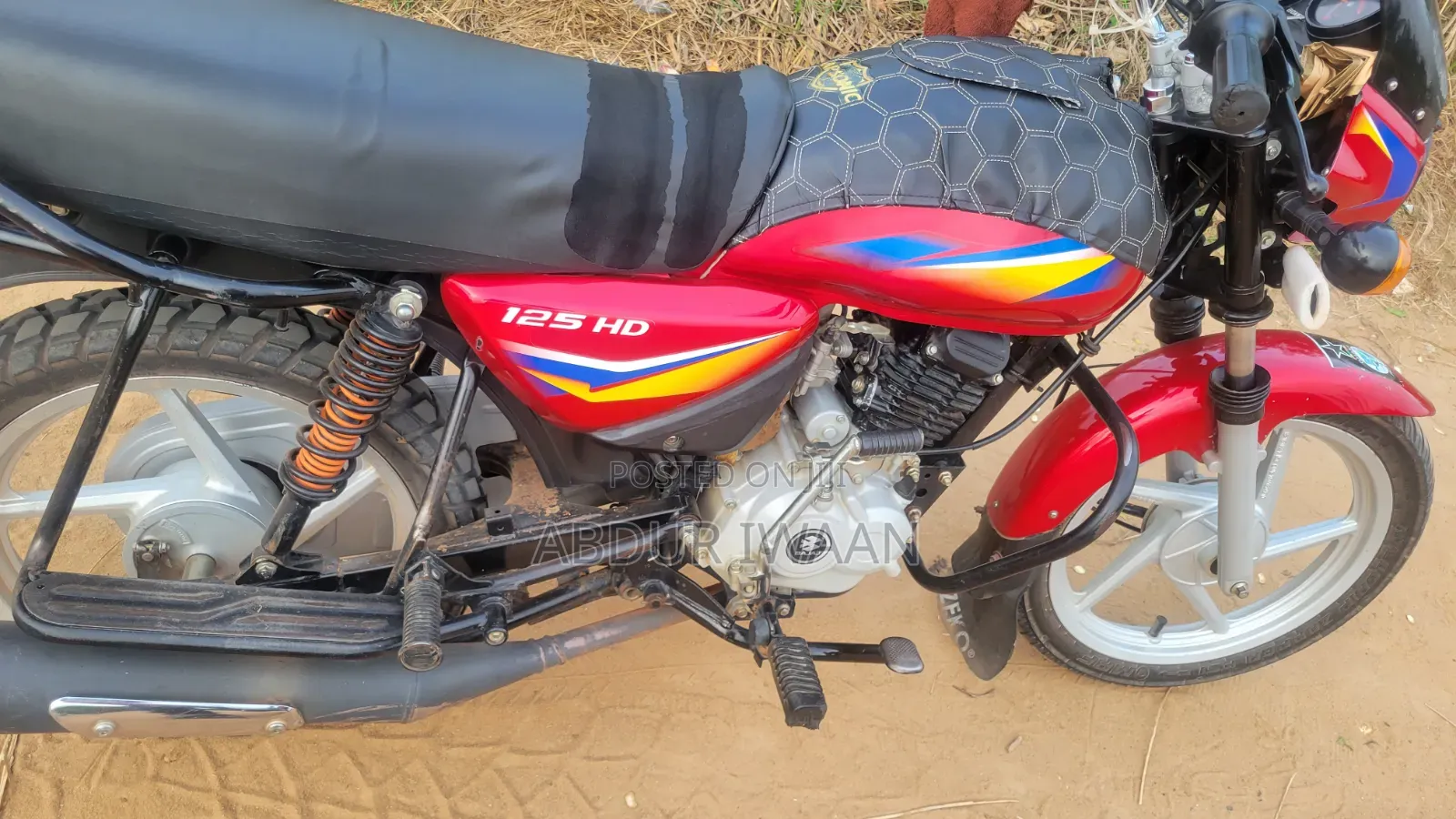 Bajaj Boxer 125 2026 Red