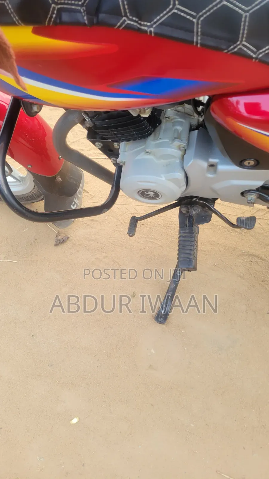 Bajaj Boxer 125 2026 Red