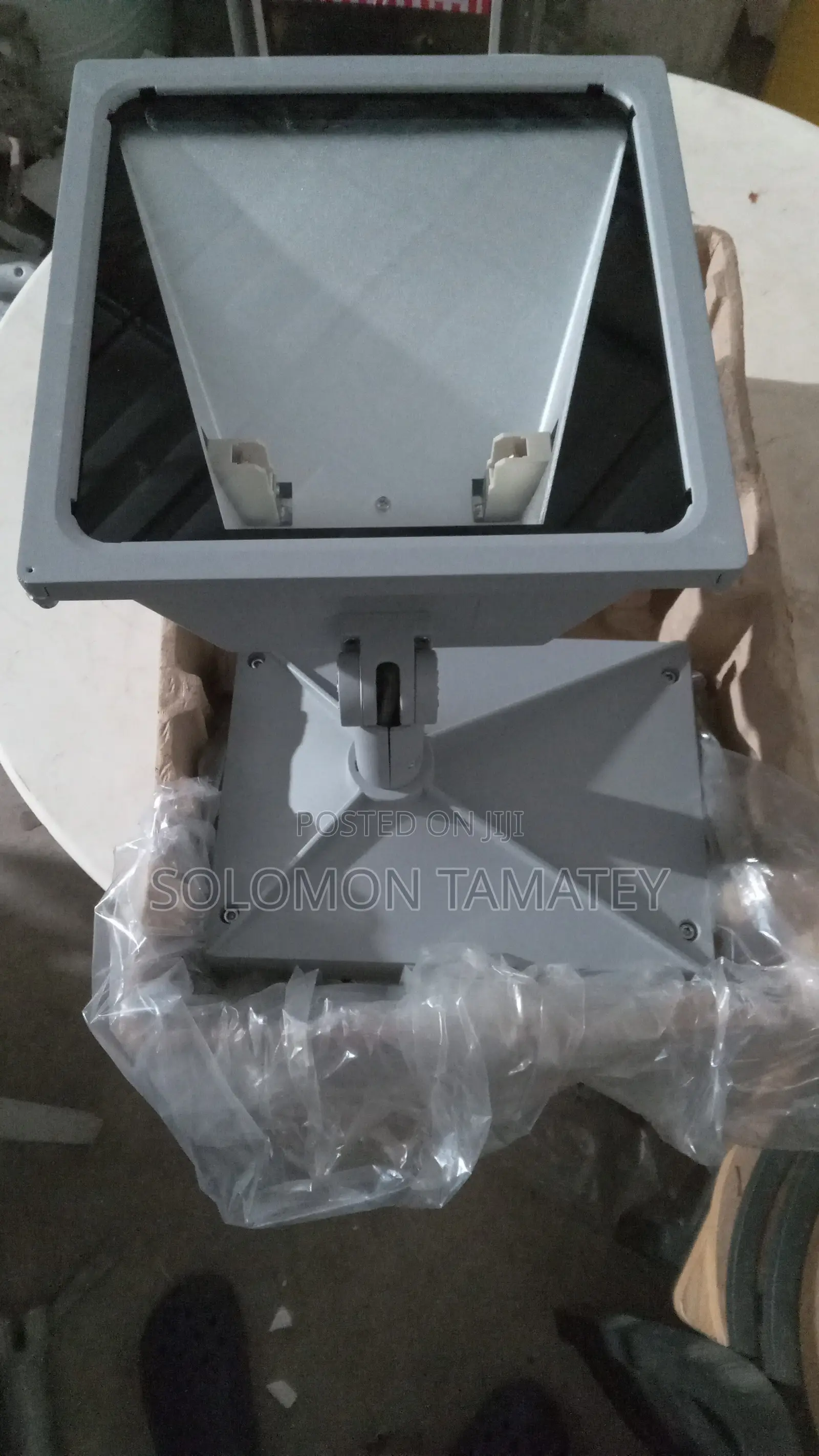 Adjustable Flood Light SCUDO Ip65