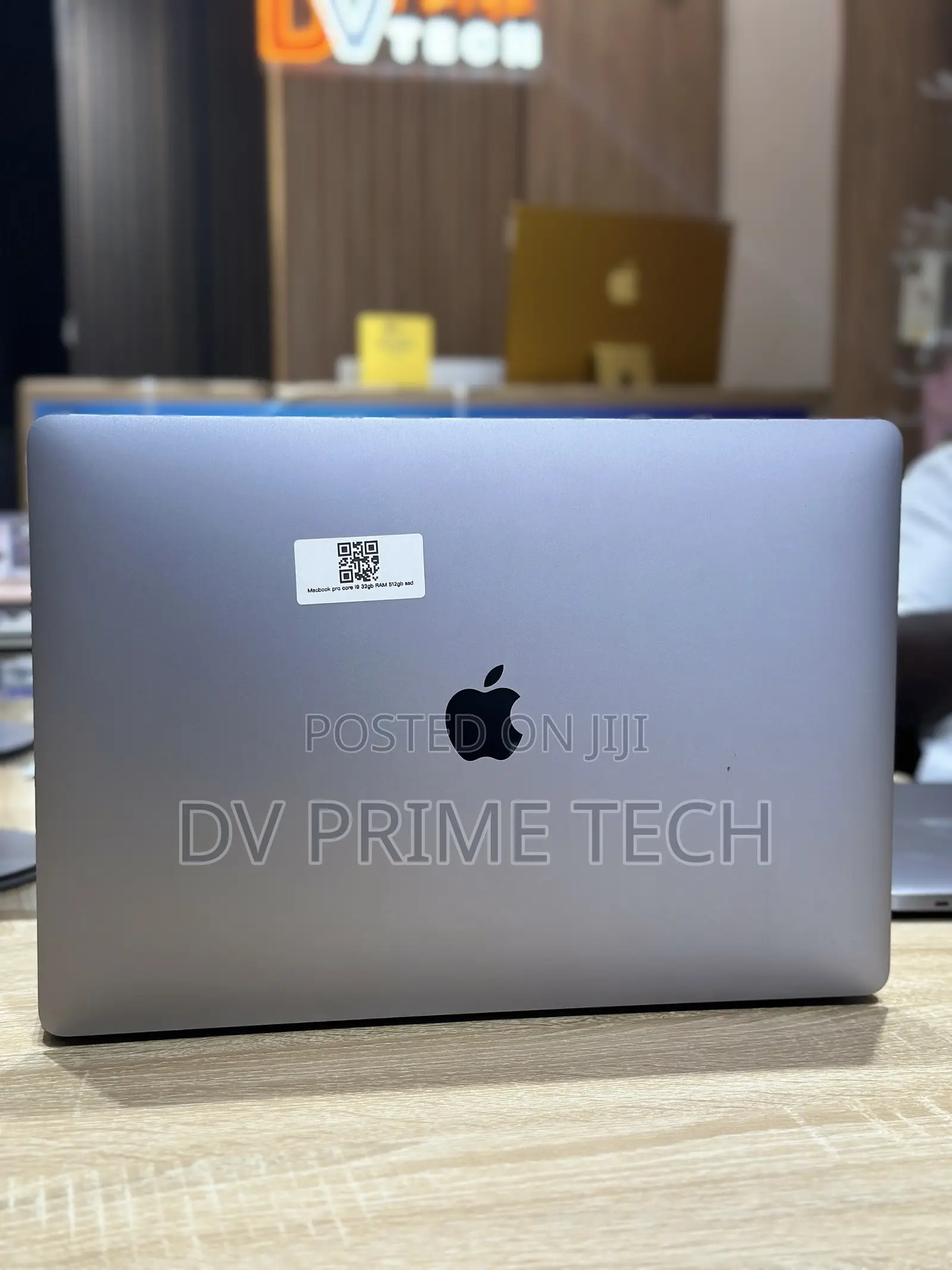 Laptop Apple MacBook Pro 32GB Intel Core i9 SSD 512GB