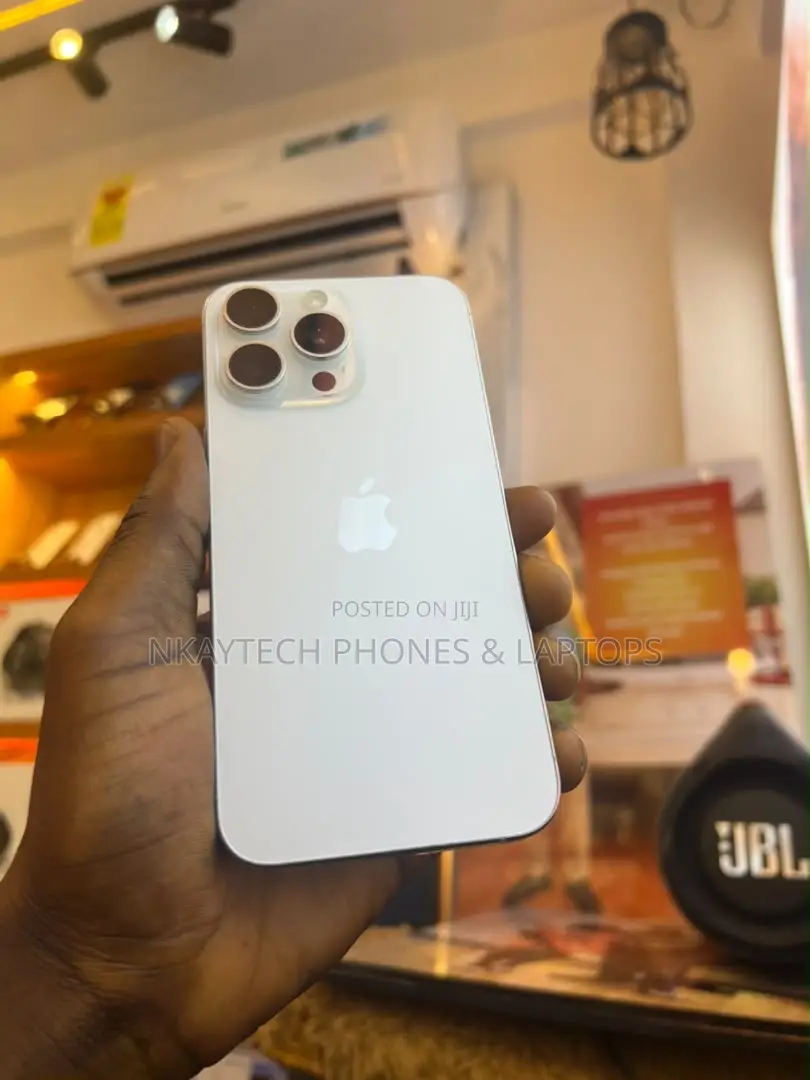 Apple iPhone 15 Pro Max 256 GB White