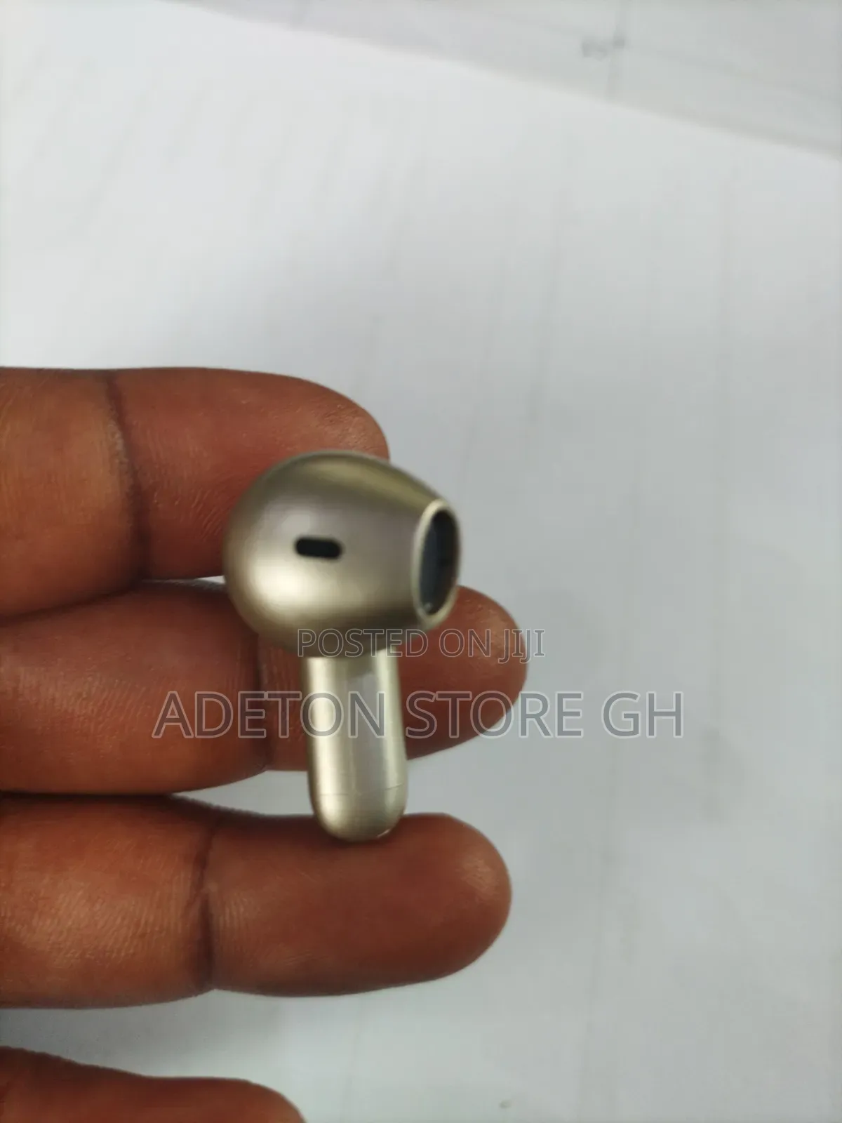 Wireless Earphones Going at a Cool Price