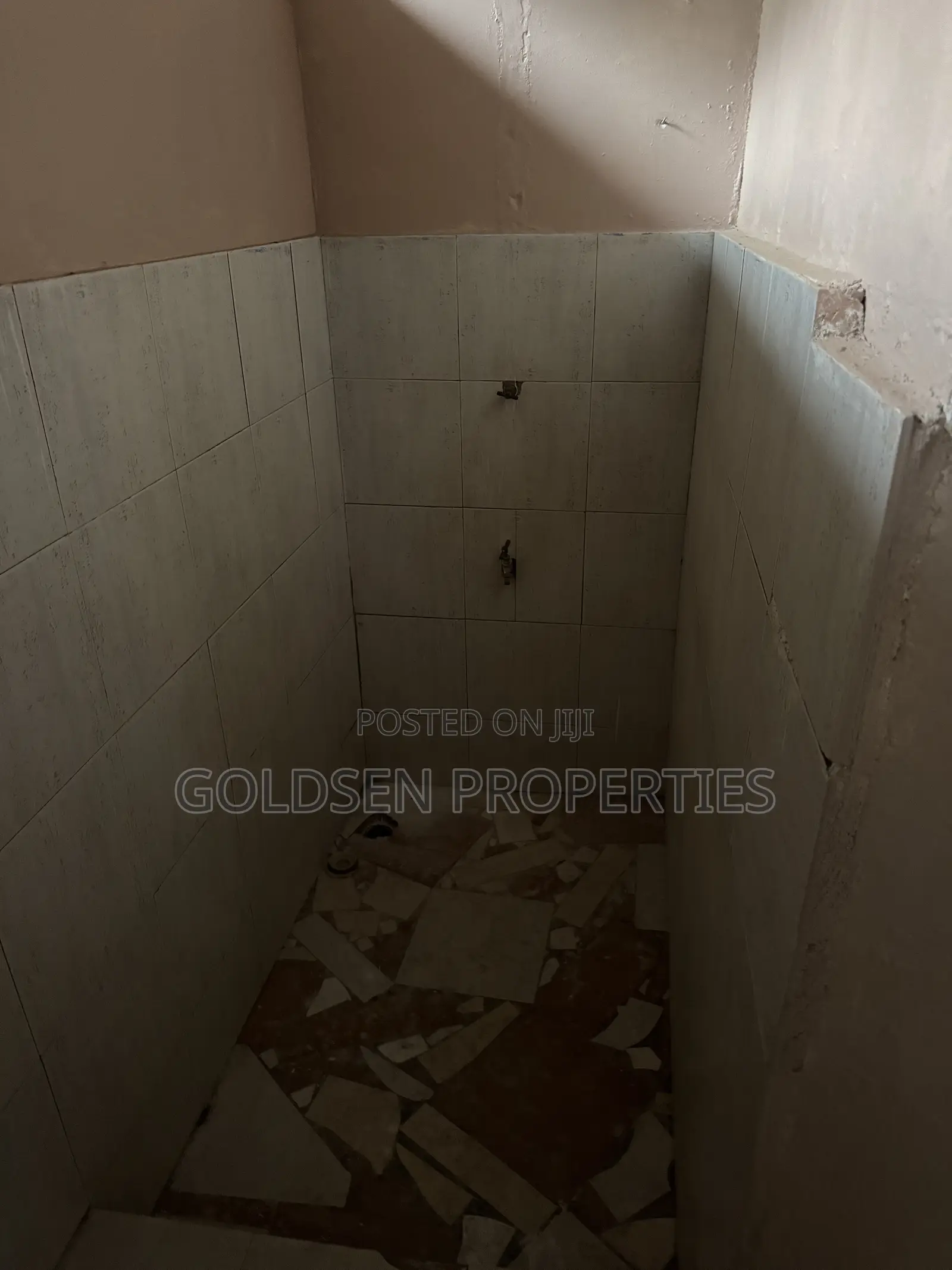 1bdrm Apartment in Mile 7 for rent