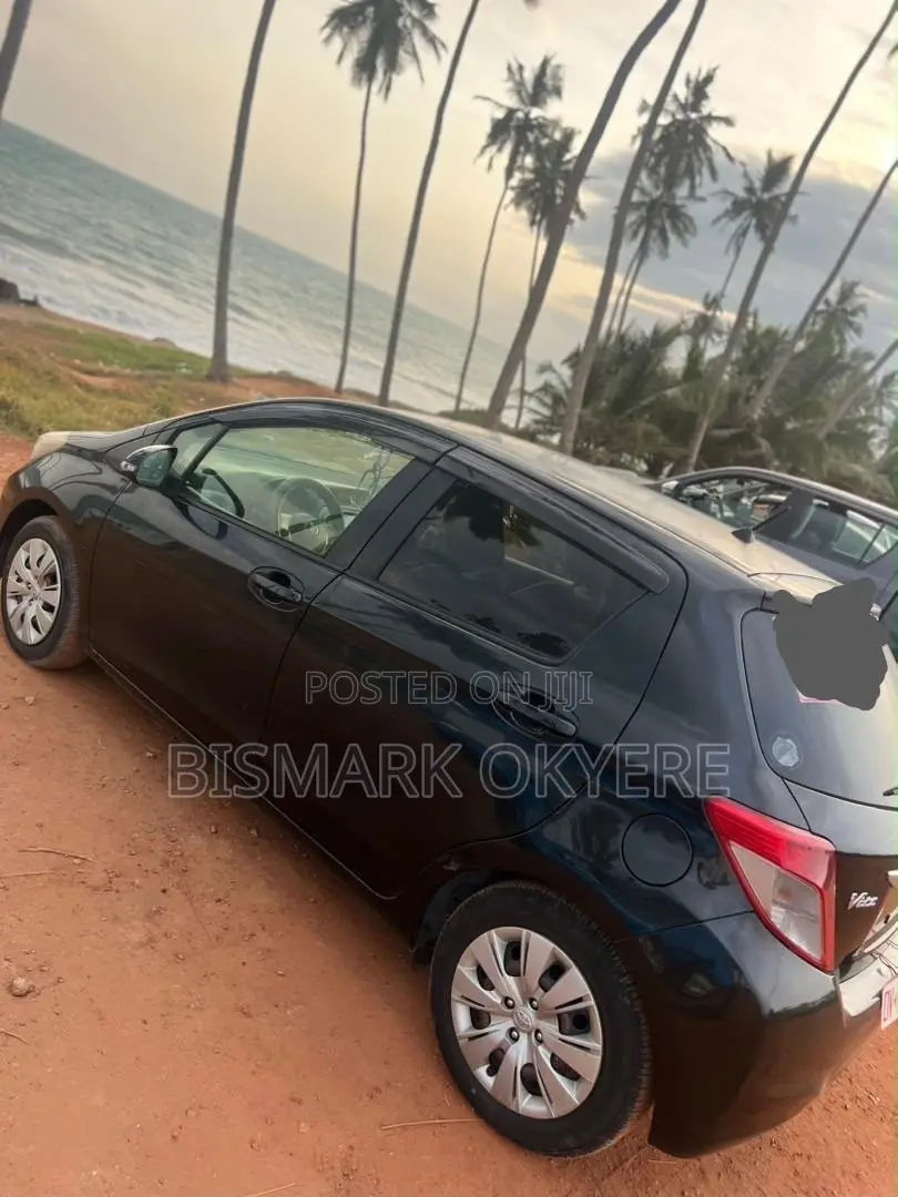Toyota Vitz 2013 Black