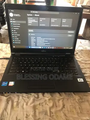 Laptop Fujitsu Lifebook E5411 8GB Intel Core i5 SSD 256GB