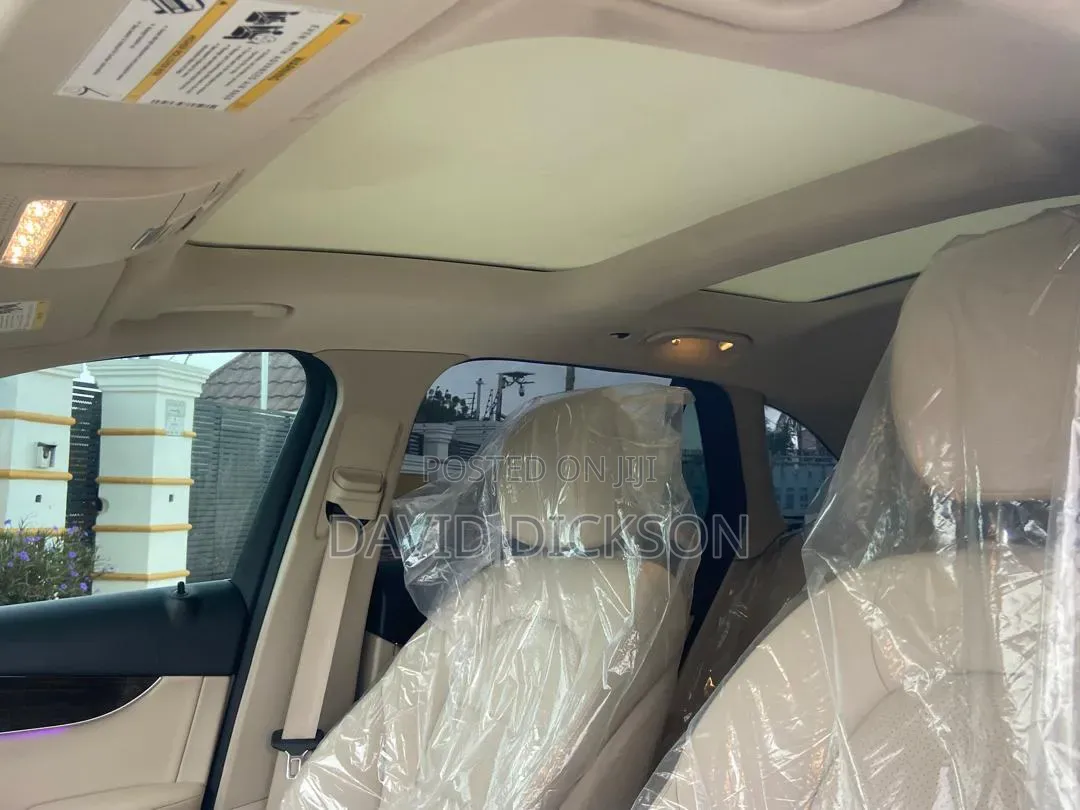Mercedes-Benz GLC-Class 2022 White