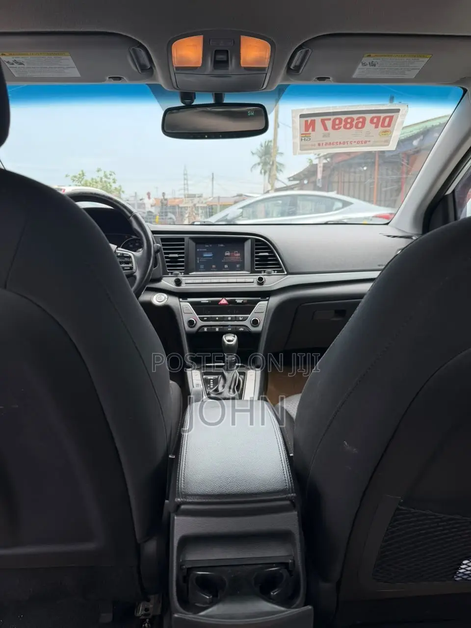 Hyundai Elantra SE Sedan FWD (2.0L 4cyl 6M) 2017 White
