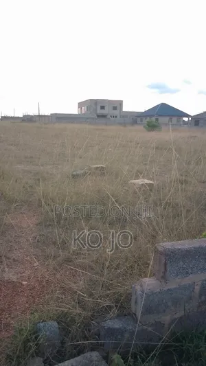 20 Plots of Registered Land in Katamanso