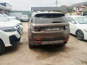 Land Rover Discovery Sport 2015 Brown