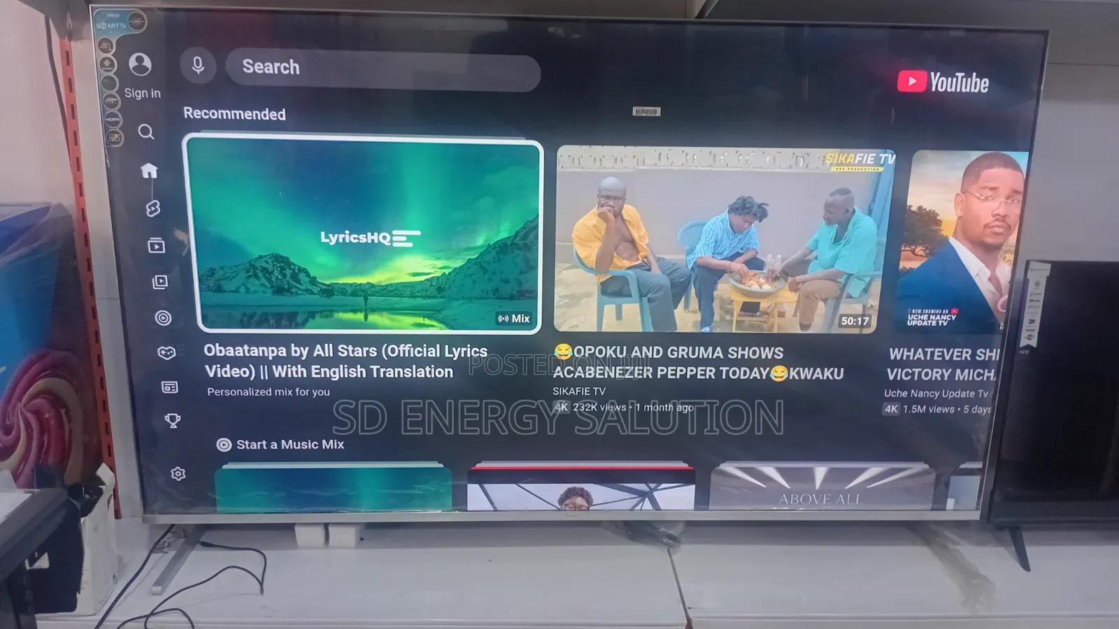 Green 75-Inch Smart Television – Watch in Style