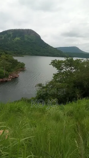 Waterfront Lands in Akosombo