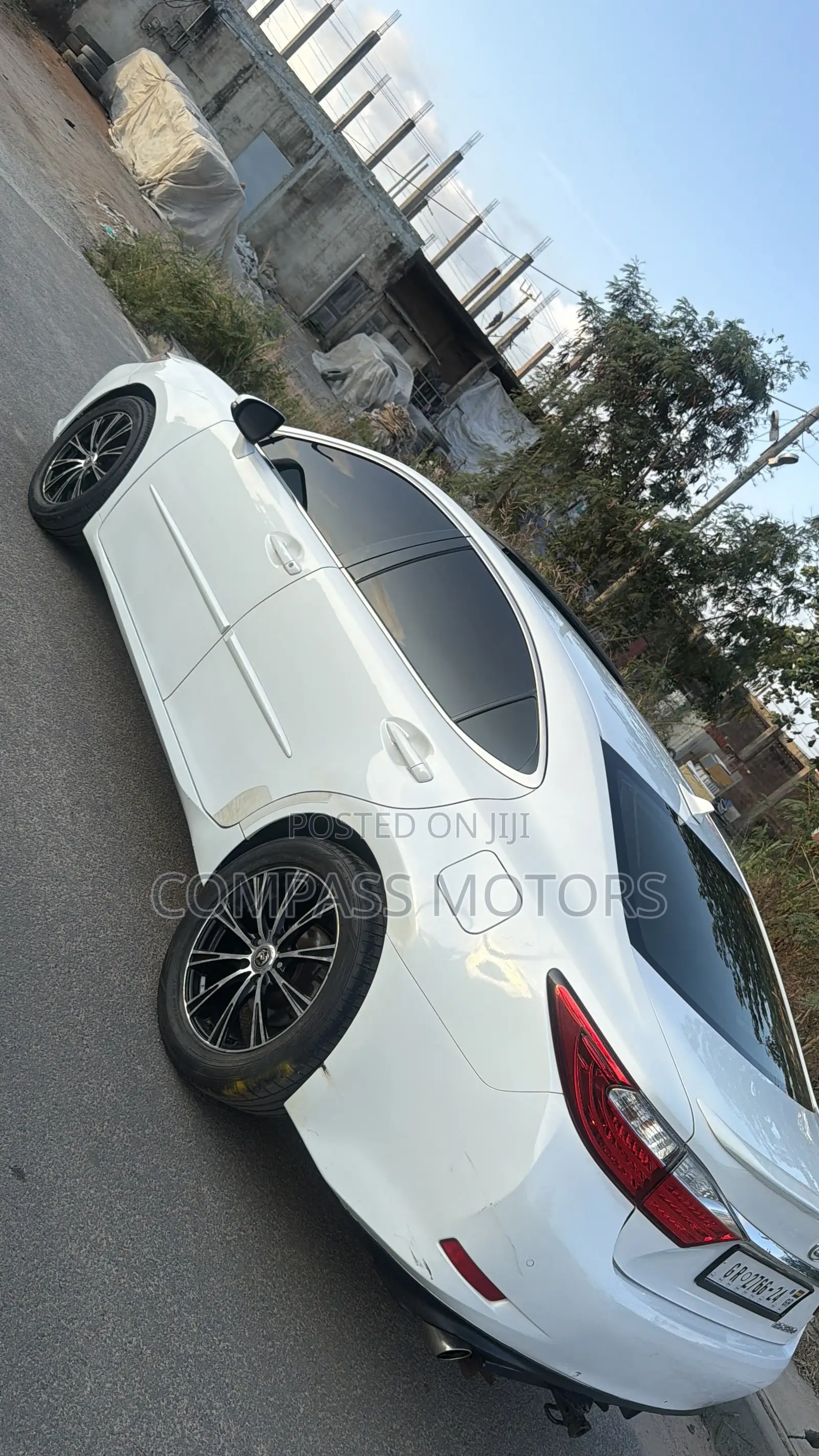 Lexus ES 350 FWD 2014 White