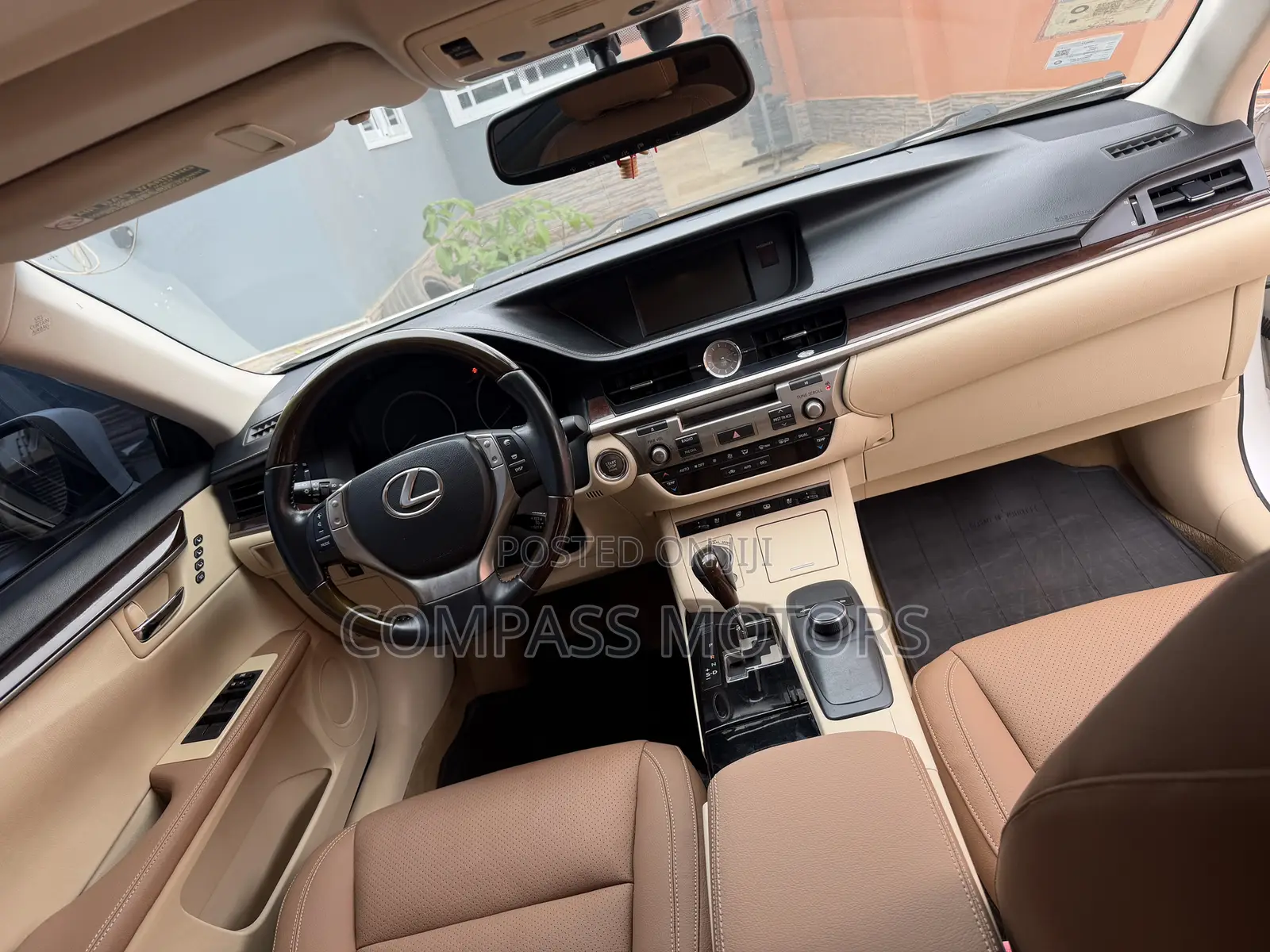 Lexus ES 350 FWD 2014 White